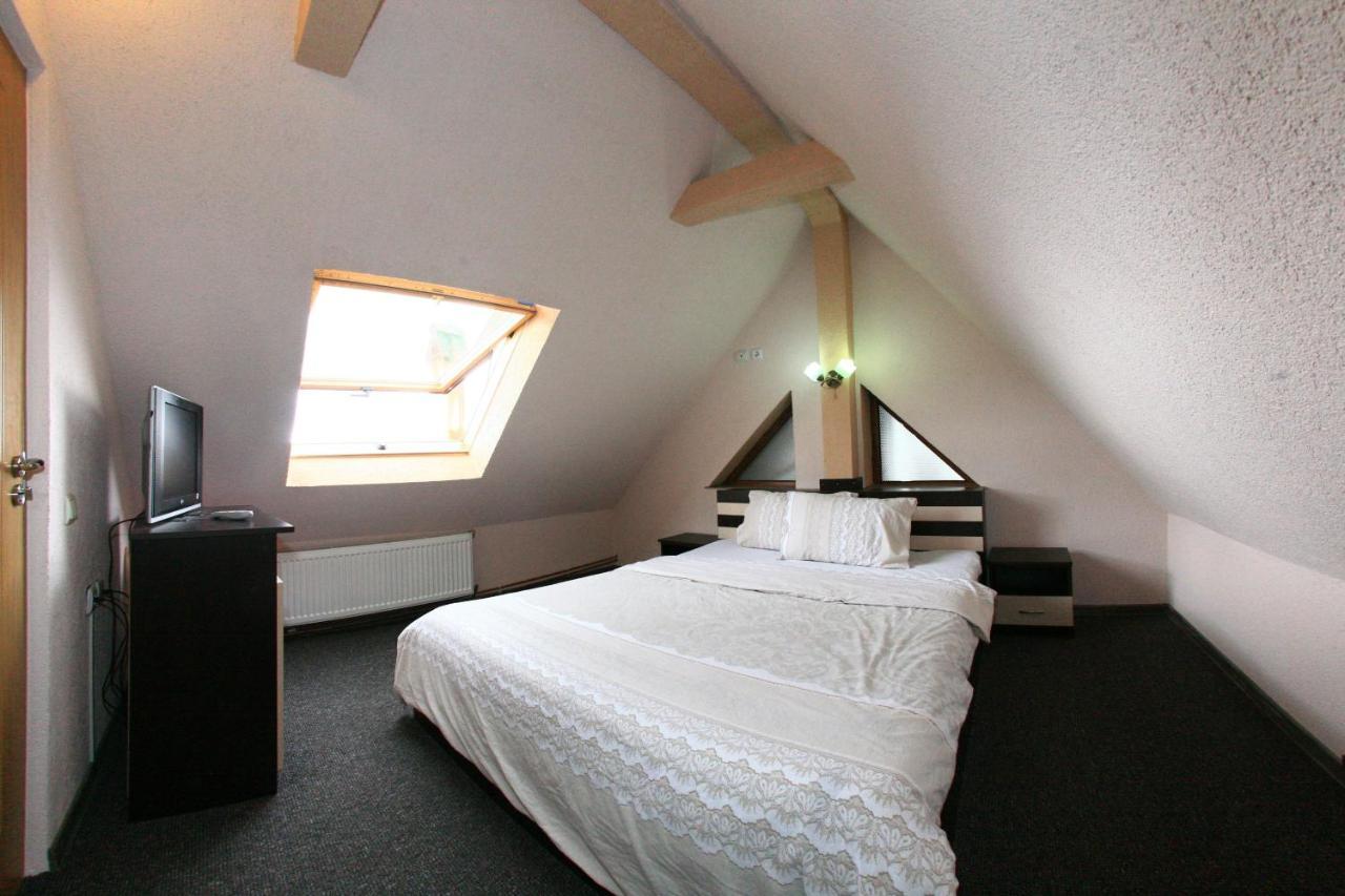 Hotel Piatra Rancii à Rânca Chambre photo
