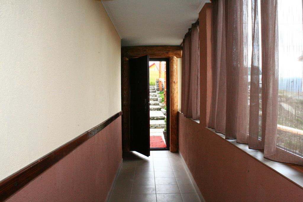 Hotel Piatra Rancii à Rânca Extérieur photo