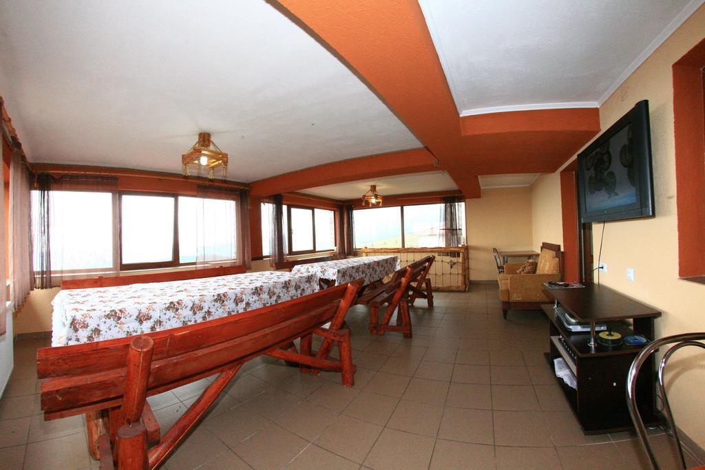 Hotel Piatra Rancii à Rânca Extérieur photo