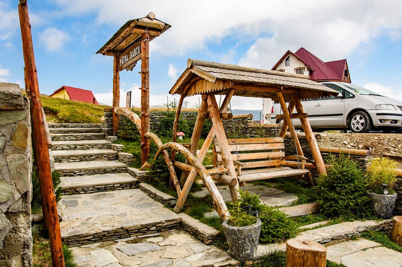 Hotel Piatra Rancii à Rânca Extérieur photo