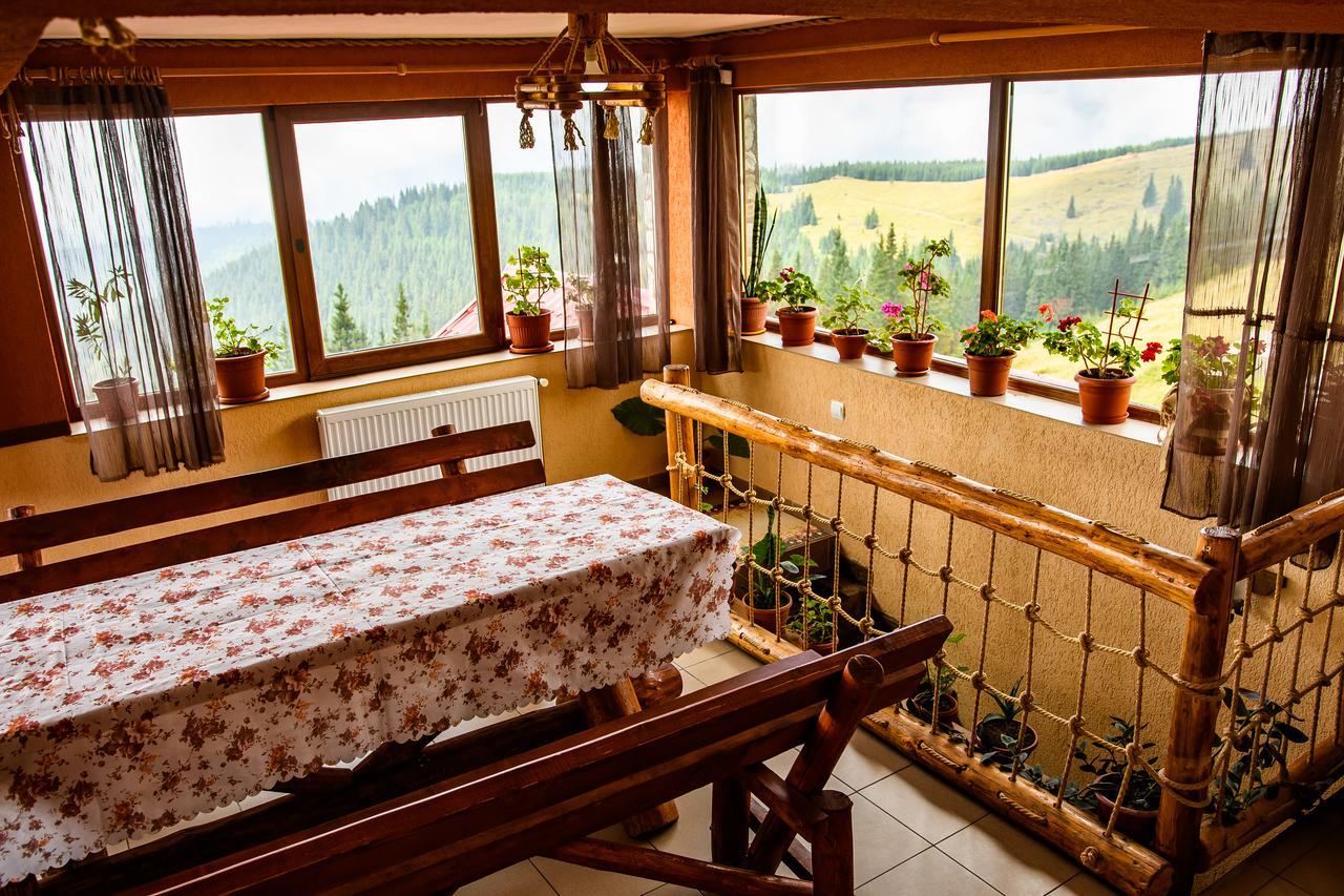 Hotel Piatra Rancii à Rânca Extérieur photo
